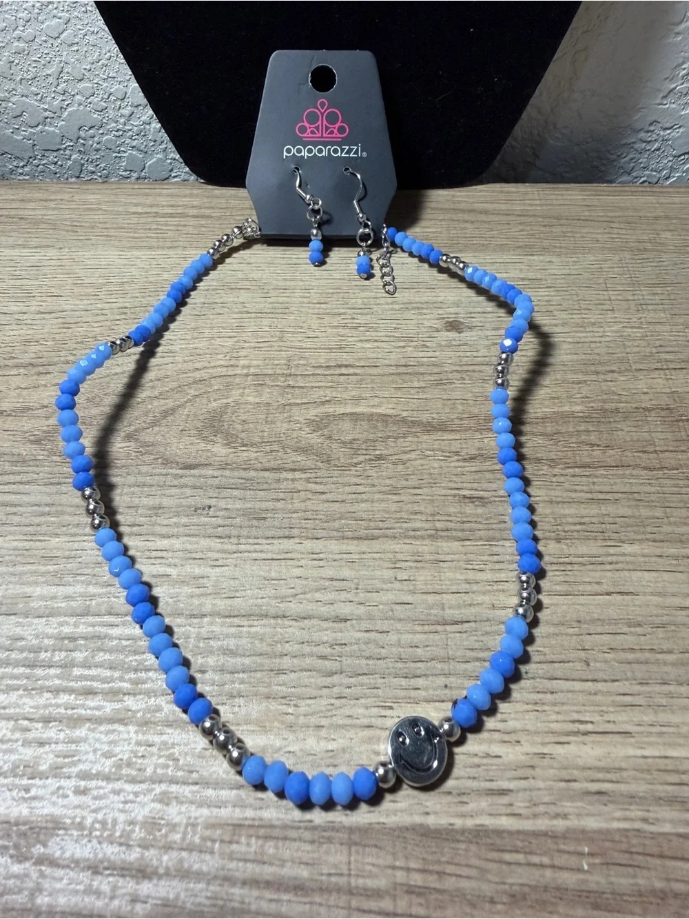 paparazzi Blue Beaded Smile Face Necklace with Dangle Earrings